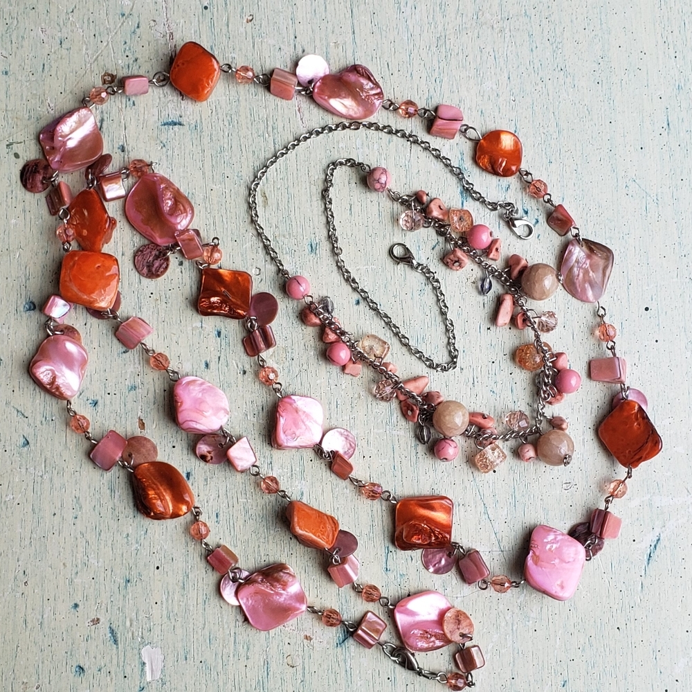 Shell necklaces - Picture 5 of 11